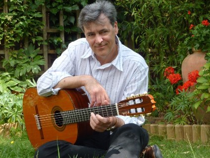 Casual in garden 1 1024x768